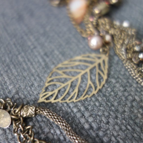 Vintage Cute Metal Chain with Variety of Trinkets - Picture 8 of 11